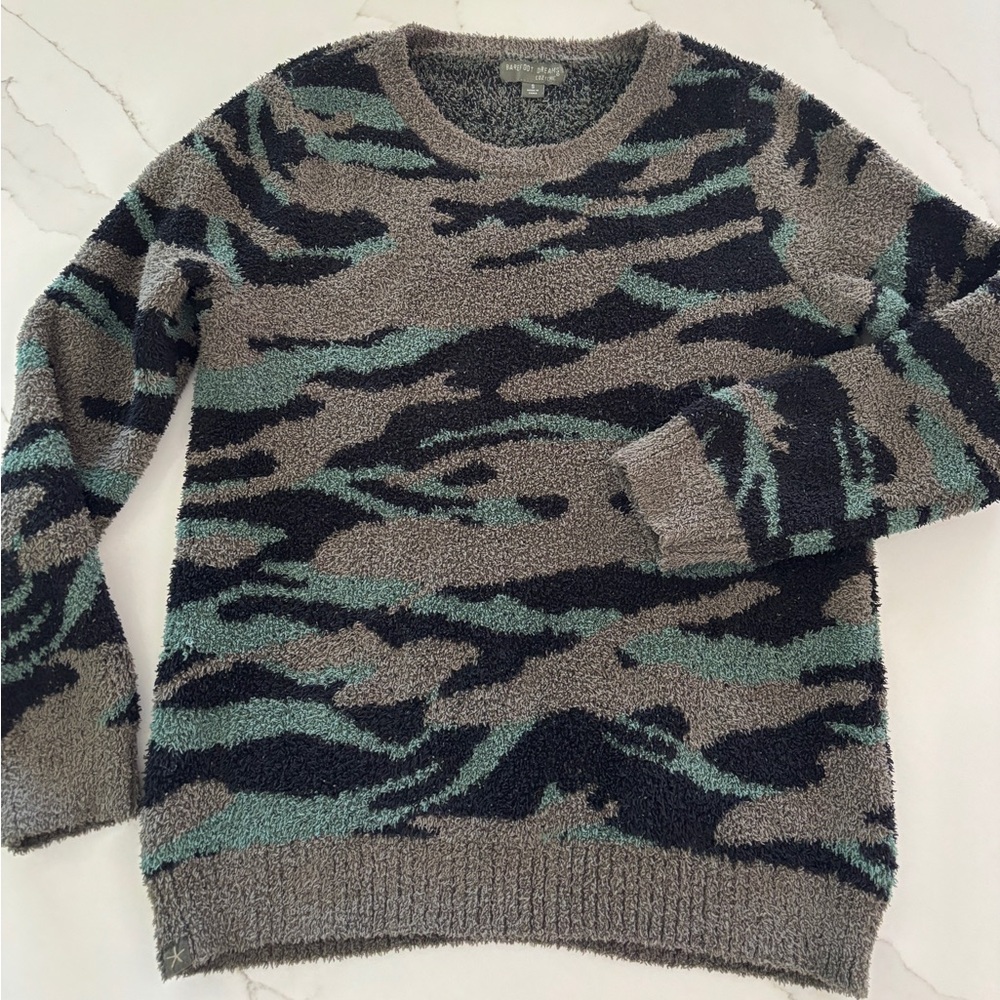 Barefoot Dreams CozyChic Seaside Camo Pullover - size small